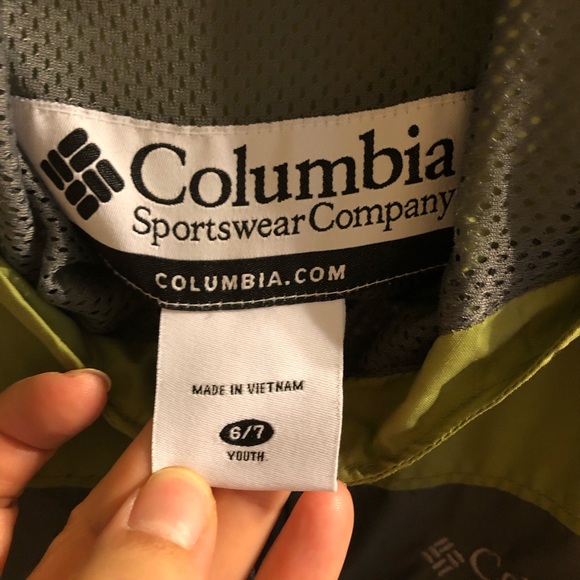Boys Columbia jacket. - Picture 3 of 4